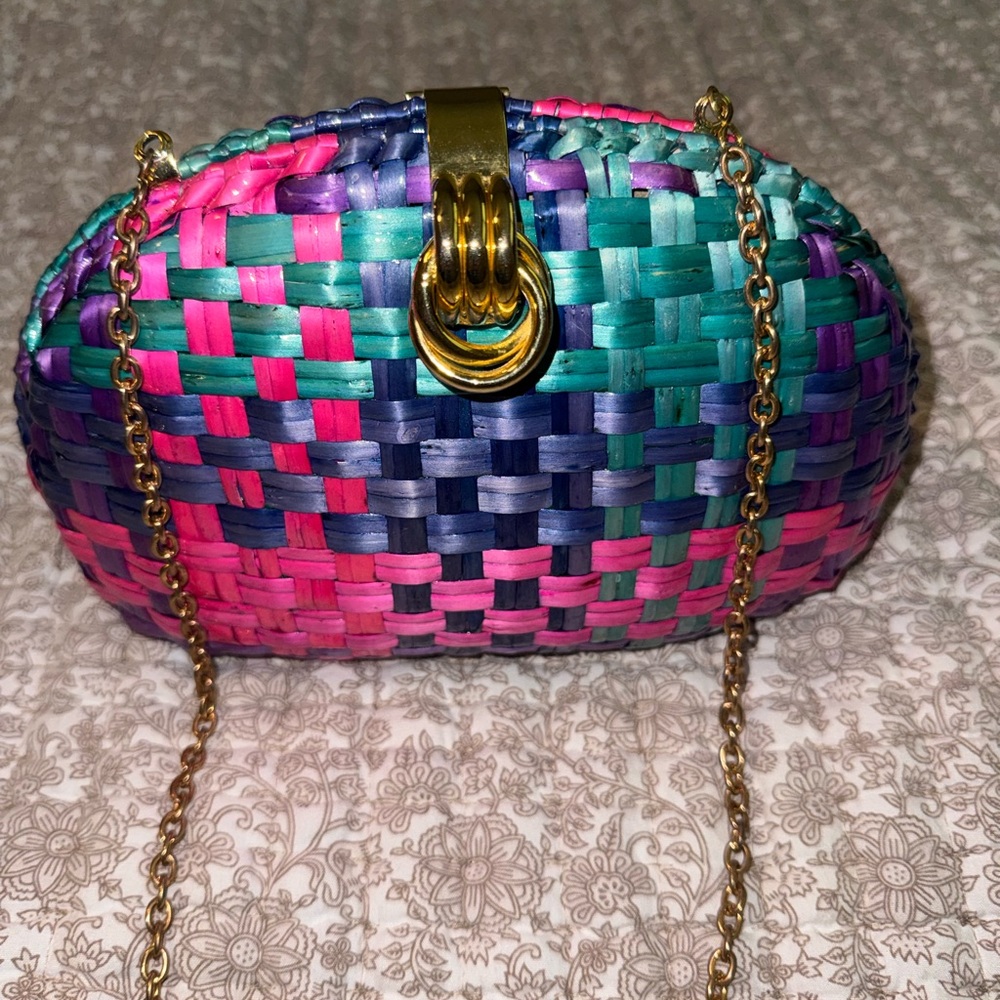 Colorful Woven Oval Crossbody Bag with Gold Chain vintage bag by Vanessa new